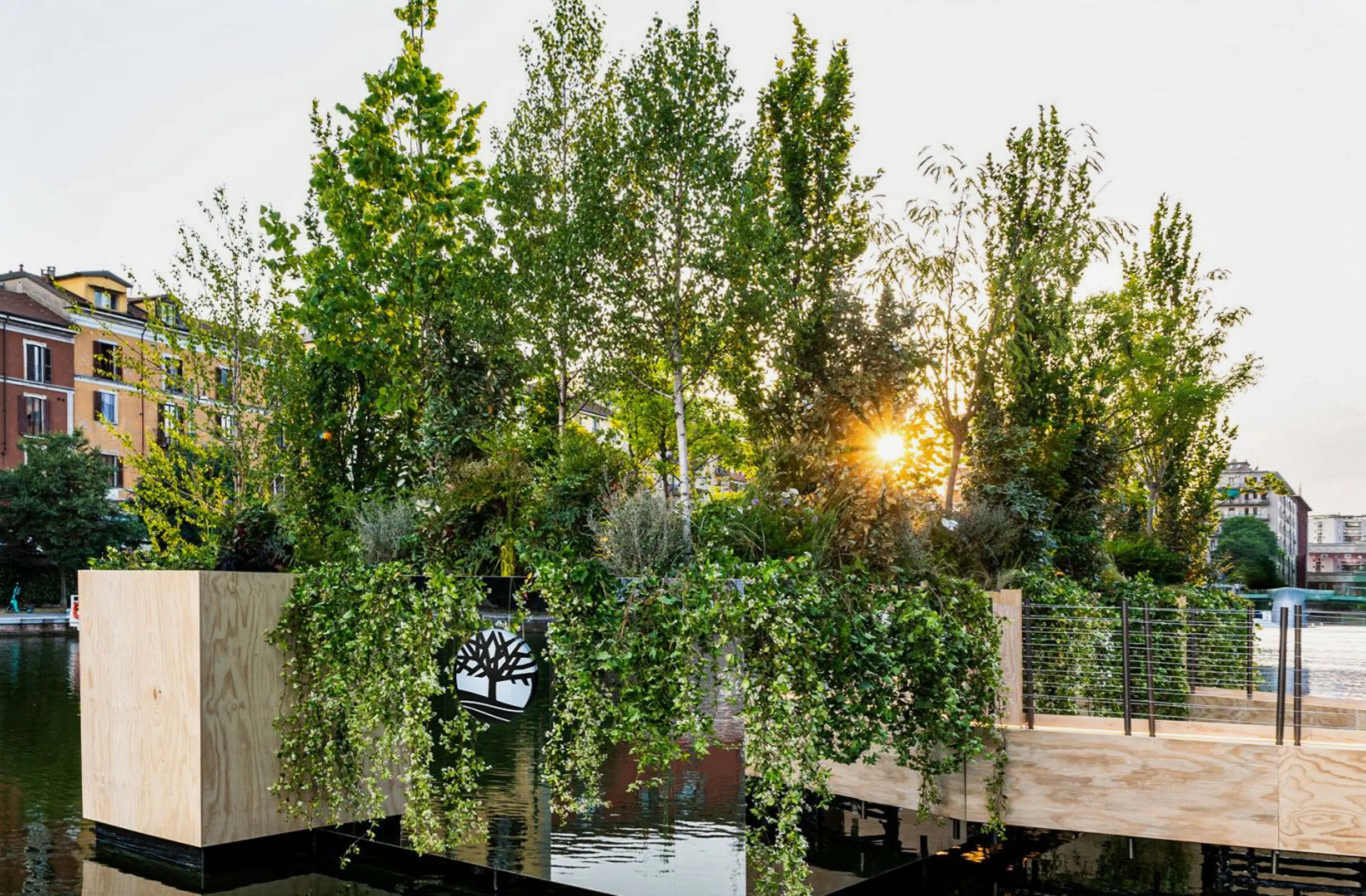 Floating forest from the outside.